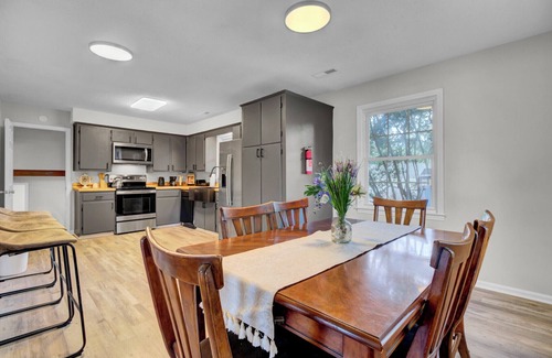 Ladson Casa | Charleston, near Airport, luxury & cozy house.
