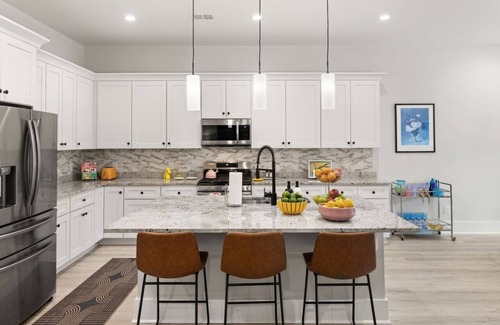 Cordesville Casa | Charleston-themed House for 10!