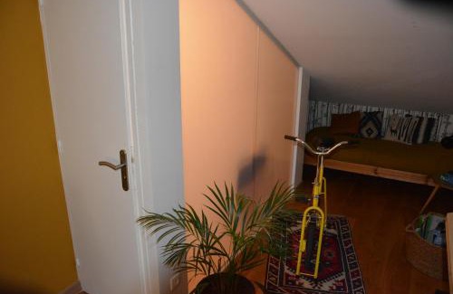 Charleville-Mezieres Apartamento | Charleville Mézières, ravissante suite.