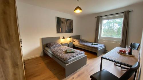 Solingen Apartamento | CHARLIE , Solingen Mitte, Ferien/Messe Wohnung für bis zu 5 Personen