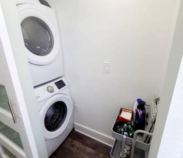 New Baltimore Apartamento | Charlies by the Bay Unit 4