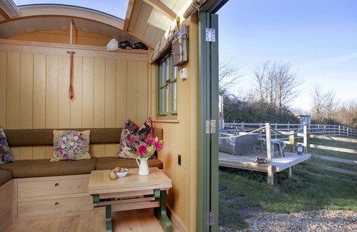 Fiddington Cabina | Charlotte's Hut, Old Rectory House