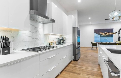 North Charlotte Casa | Charlotte's Modern Luxe Home - Your Stylish Haven