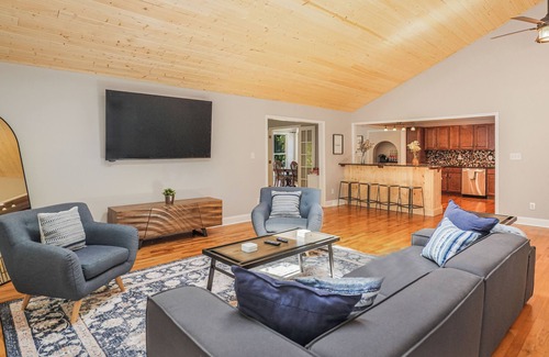 Mint Hill Casa | Charlotte's Urban Oasis