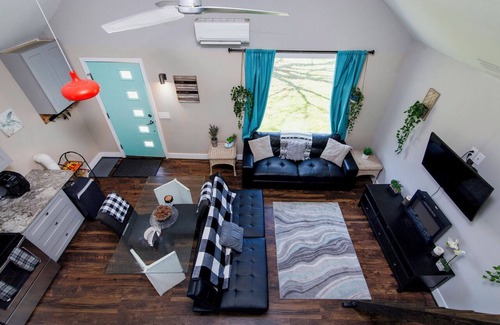 Charlotte Casa | Charlotte "Tiny Home" in a peaceful neighborhood that is 10mins from downtown