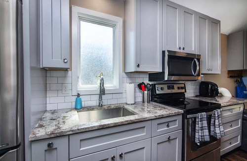 Charlotte Casa | Charlotte "Tiny Home" in a peaceful neighborhood that is 10mins from downtown