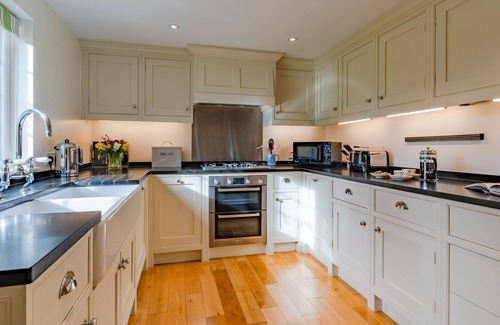 Tetbury Cabaña | Charlton Down Cottage - Westonbirt - Pet Friendly