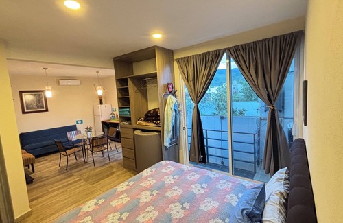 San Sebastián Tutla Apartamento | "Encanto y Comodidad en un Loft Moderno"