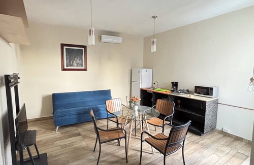 San Sebastián Tutla Apartamento | "Encanto y Comodidad en un Loft Moderno"