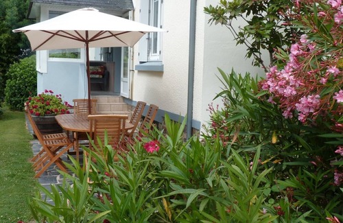 Bannalec Casa | Belleza y tranquilidad, a 15 km del mar, gran parque cerrado, Wifi, 3 ***