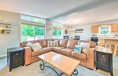 Union Dale Casa | Charm by the Lake! Elk Mountain Lake house & Ski lodge.