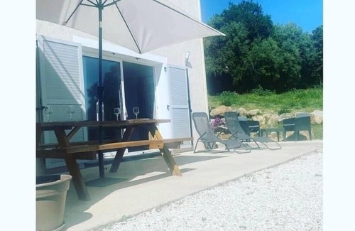 Santa-Reparata-di-Balagna Casa | Charming air-conditioned T2 apartment 10 minutes from the beach