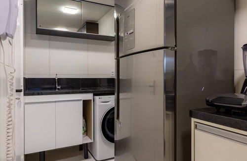 Zona Sul Apartamento | Charm in Botafogo Well Decorated Sct1202