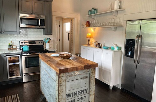 Carlton Casa | Charm of Carlton - Heart of Wine Country