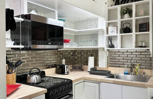 Mooresville Casa | Charm on Main Street