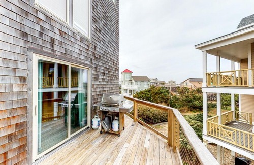 Hatteras Casa | Charma's Landmark