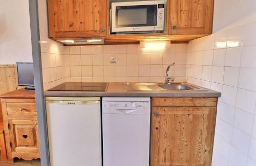 La Perriere Apartamento | Charmant 2 pièces à La Tania, skis aux pieds - 4 pers, balcon, proche commerces et ESF - FR-1-182A-21