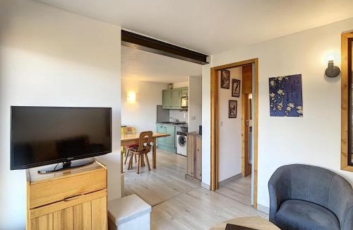 Combloux Apartamento | Charmant 2 pièces + coin cabine, proche centre Combloux, RDJ, terrasse, parking et casier à skis - FR-1-560-69