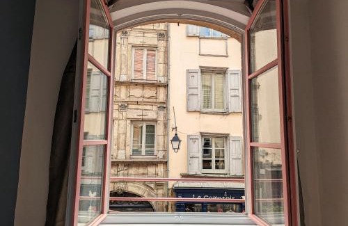Le Puy-en-Velay Casa | Charmant 2 pièces au pied de la cathédrale, lumineux et tout inclus, idéalement situé en centre-ville. - FR-1-582-379