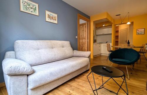 Le Puy-en-Velay Casa | Charmant 2 pièces au pied de la cathédrale, lumineux et tout inclus, idéalement situé en centre-ville. - FR-1-582-379