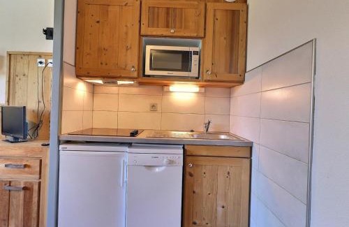 La Perriere Apartamento | Charmant 2 pièces pour 4 pers. avec balcon, skis aux pieds, centre La Tania, près des remontées mécaniques. - FR-1-182A-31