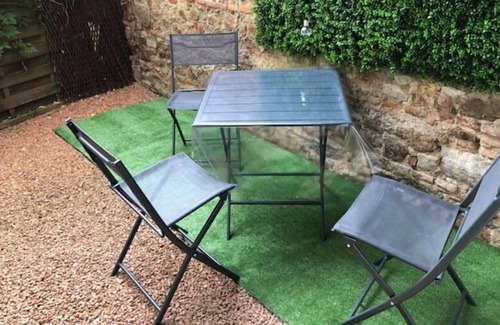 Quartier de France Apartamento | Charmant 3 Pièces Refait à Neuf Avec Jardin