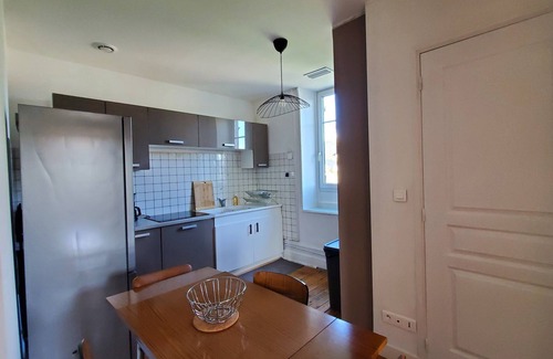 Brive-la-Gaillarde Apartamento | Charmant Appartement Brive Centre