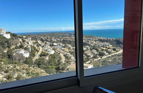 Cumbre del Sol Apartamento | Charmant appartement 3 chambres, 2 salles de bain, parking privé. Cumbre Del Sol