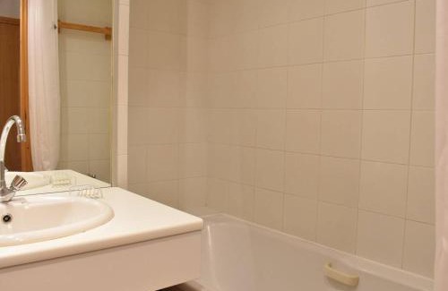Meribel Centre Apartamento | Charmant Appartement 2P à Méribel, Proche Commerces et Pistes, Parking Inclus - FR-1-180-120