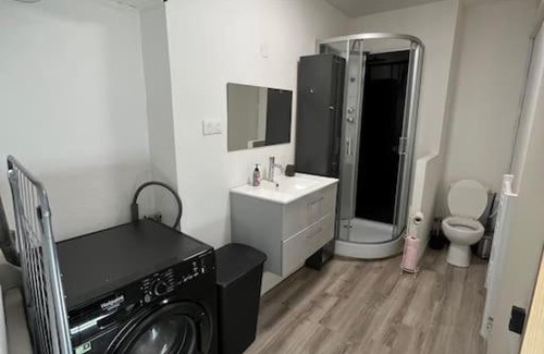 Perigueux Apartamento | Charmant appartement avec balcon proche du centre.