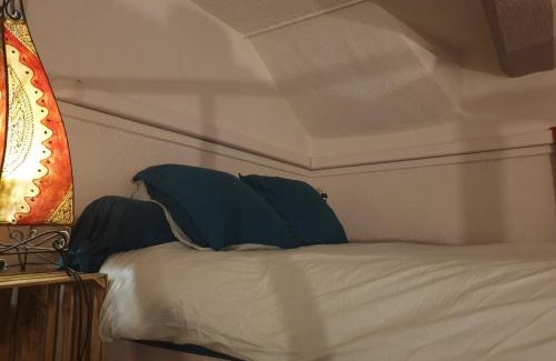 Lambesc Apartamento | Charmant appartement cœur village provençal