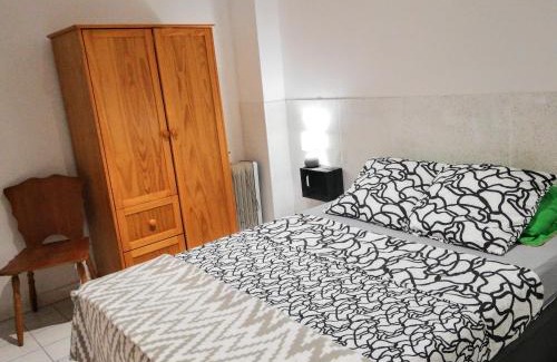 Gigean Apartamento | Charmant appartement en centre-ville médiéval