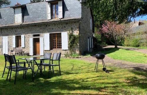 La Bourboule Apartamento | Charmant appartement jardin/parking privé 4 personnes