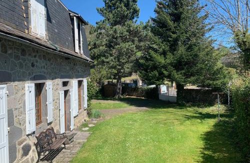 La Bourboule Apartamento | Charmant appartement jardin/parking privé 4 personnes