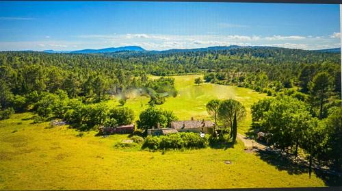 Aups Casa | charmant appartement indépendant au sein d'un mas provençal