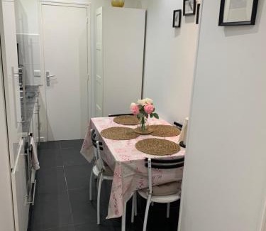 Quartier de la Chapelle Apartamento | Charmant appartement - PARIS 18