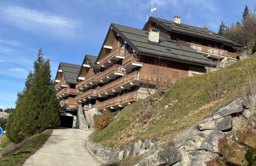 Meribel Centre Apartamento | Charmant appartement proche pistes avec balcon et parking – Méribel - FR-1-180-358