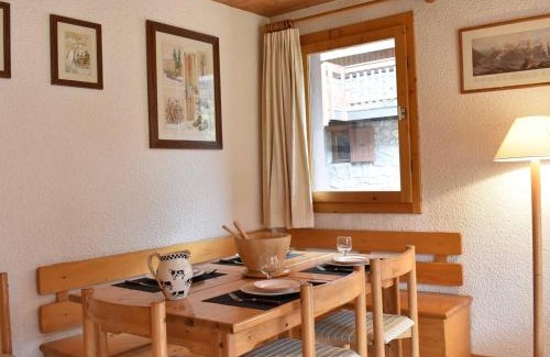 Meribel Centre Apartamento | Charmant appartement proche pistes avec balcon et parking – Méribel - FR-1-180-358