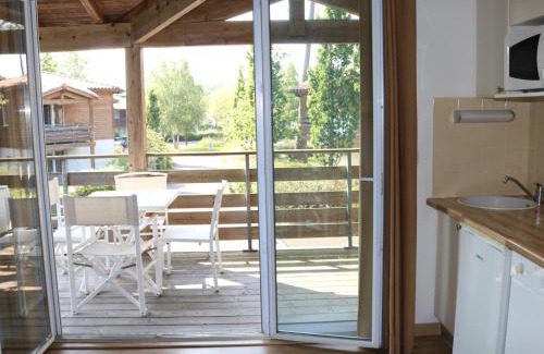 Parentis-en-Born Apartamento | Charmant apt à Parentis avec piscine, 4 pers, près du lac, ménage inclus - FR-1-319-444