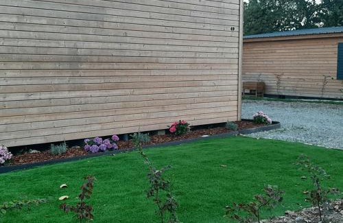 Guerande Chalet De Esquí | Charmant Chalet 3 Chambres avec Piscine Couverte à 10 min de la Plage de La Baule - FR-1-783-18