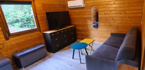 Joyeuse Chalet De Esquí | Charmant chalet en bois - Ardèche