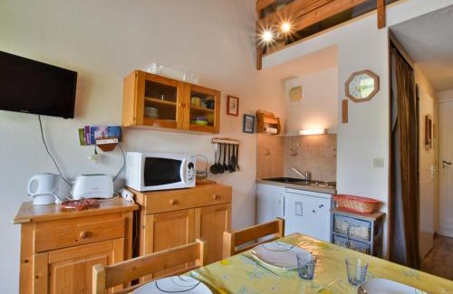 Bernex Apartamento | Charmant Duplex avec Balcon et Parking à Bernex, Proche Remontées Mécaniques - FR-1-498-36