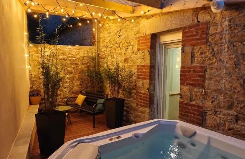 Guingamp Apartamento | Charmant Duplex avec jacuzzi Guingamp centre