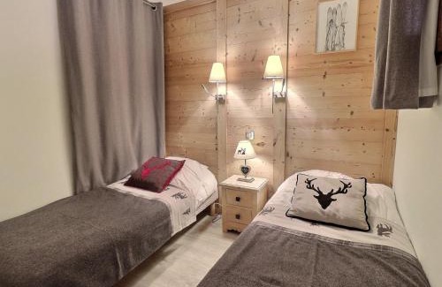Meribel-Mottaret Apartamento | Charmant Duplex Rénové 4P, 3 Ch, Balcon, WiFi, Méribel - FR-1-182-249