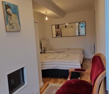 Franqueville-Saint-Pierre Apartamento | Charmant appartement indépendant, 5 mn de Rouen, avec terrasse, refait à neuf