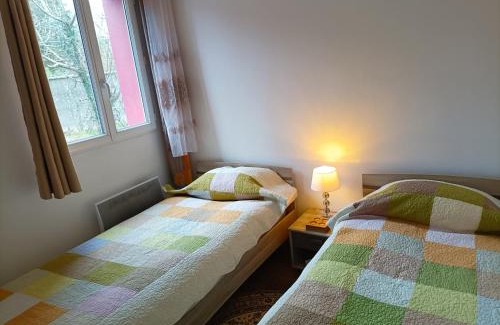 Franqueville-Saint-Pierre Apartamento | Charmante Maisonnette indépendante avec parking 5 mn Rouen