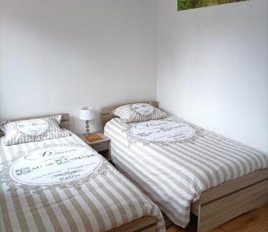 Franqueville-Saint-Pierre Apartamento | Charmante Maisonnette indépendante avec parking 5 mn Rouen