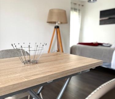 Villeneuve-les-Maguelone Apartamento | Charmant studio pour étudiant seul ou à 2