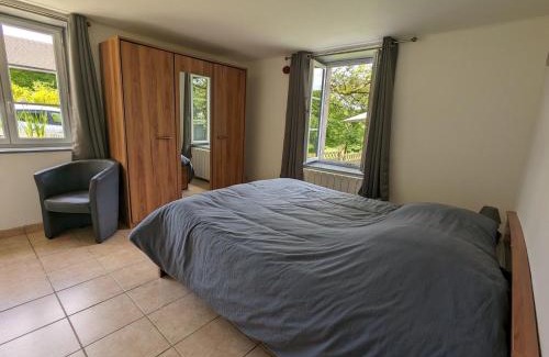 Plombieres-les-Bains Casa | Charmant gîte en forêt avec terrasse et Wifi à Plombières-les-Bains - FR-1-589-769