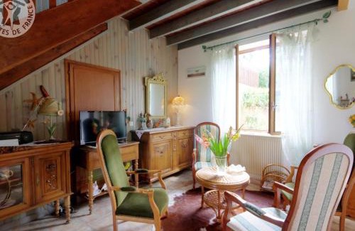 Bussieres Casa | Charmant gîte avec jardin, WiFi, animaux admis - FR-1-496-90